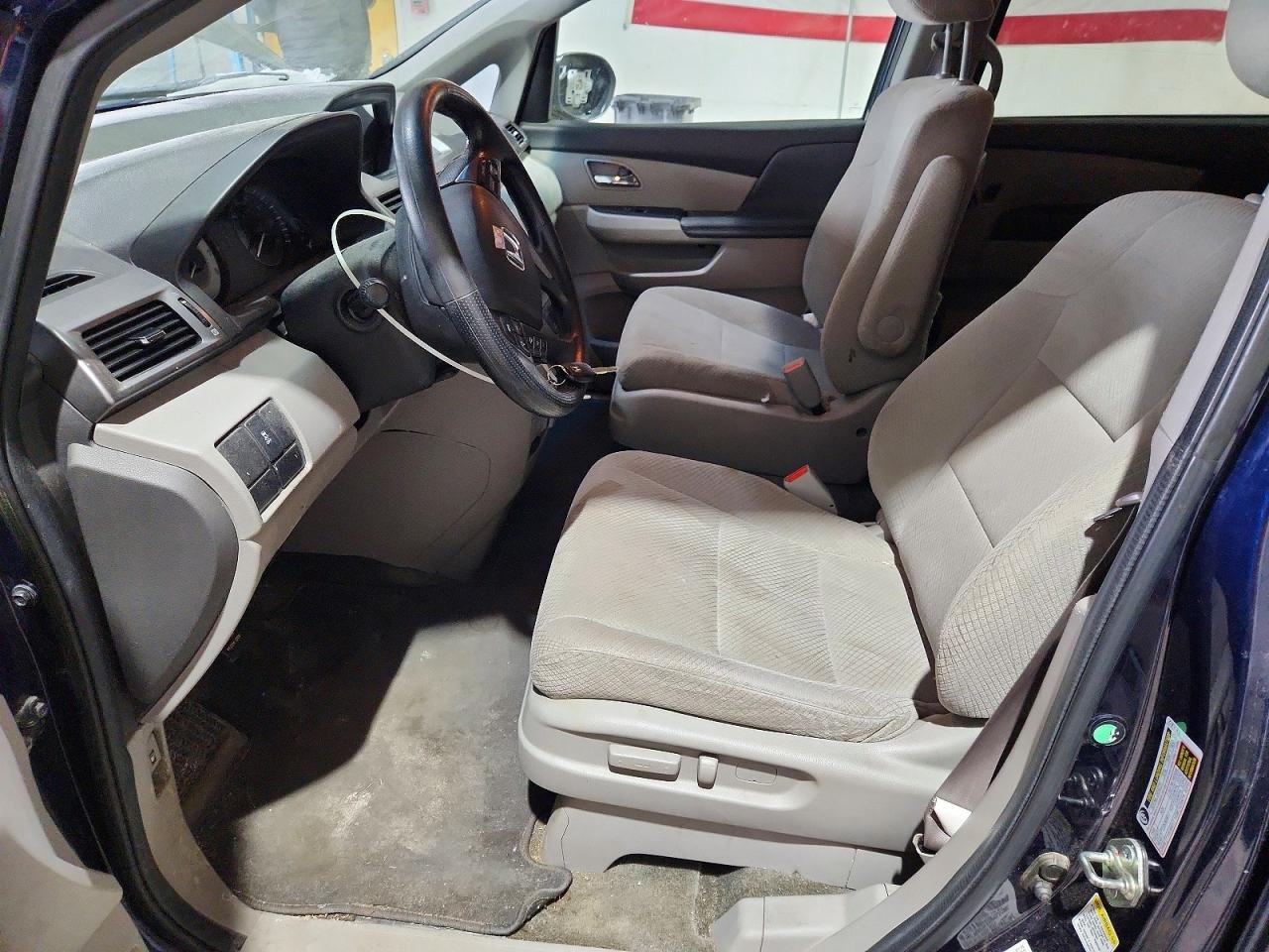2014 HONDA ODYSSEY LX photo 7