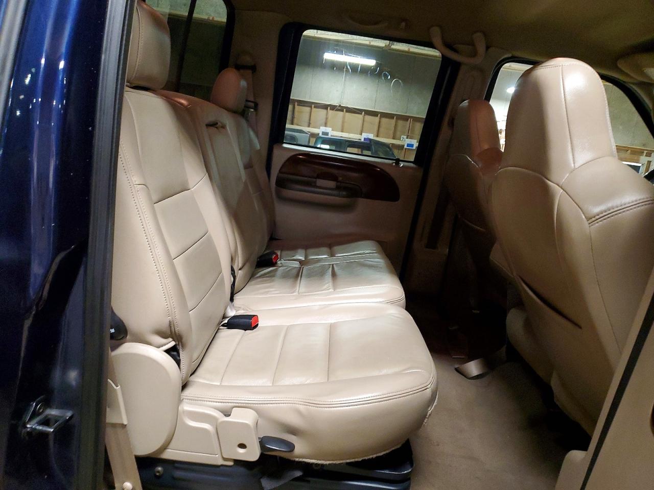 2004 FORD F250 SUPER DUTY photo 28