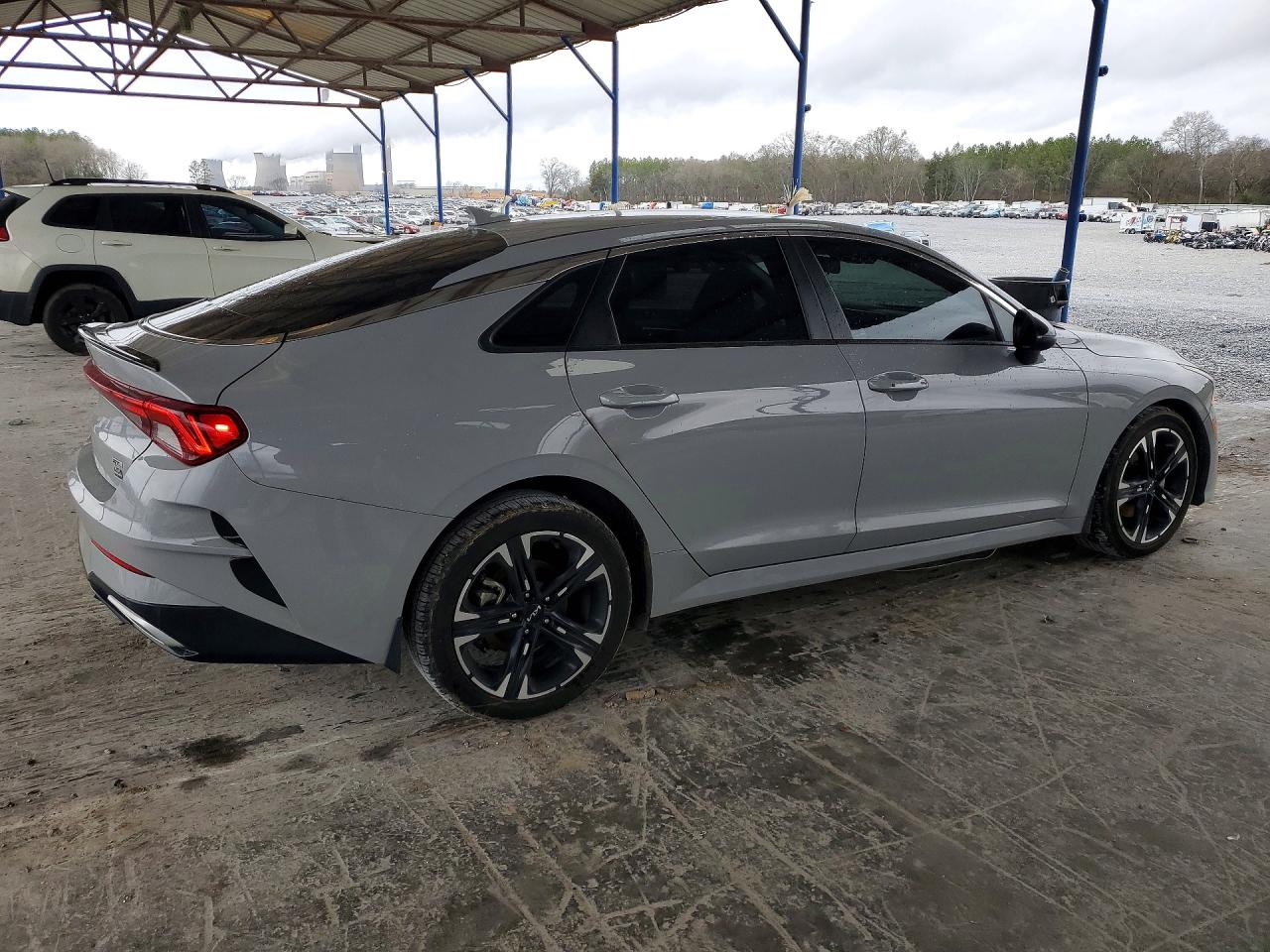 2023 KIA K5 GT LINE photo 3
