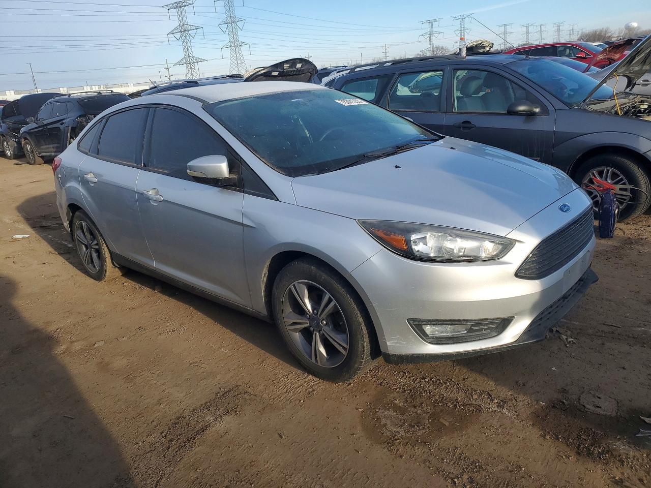 2017 FORD FOCUS SE photo 10