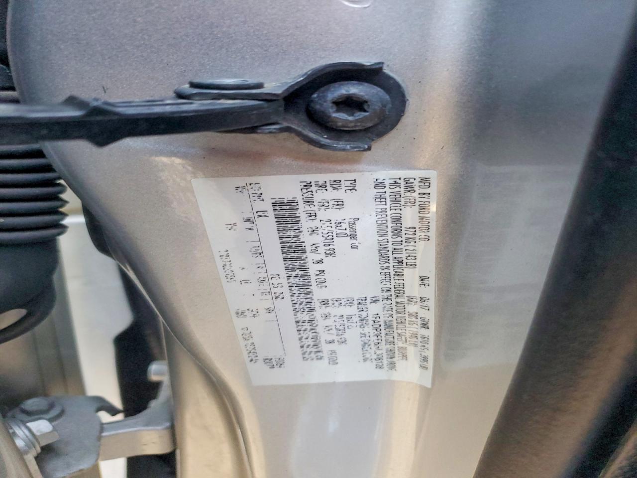 2017 FORD FOCUS SE photo 34
