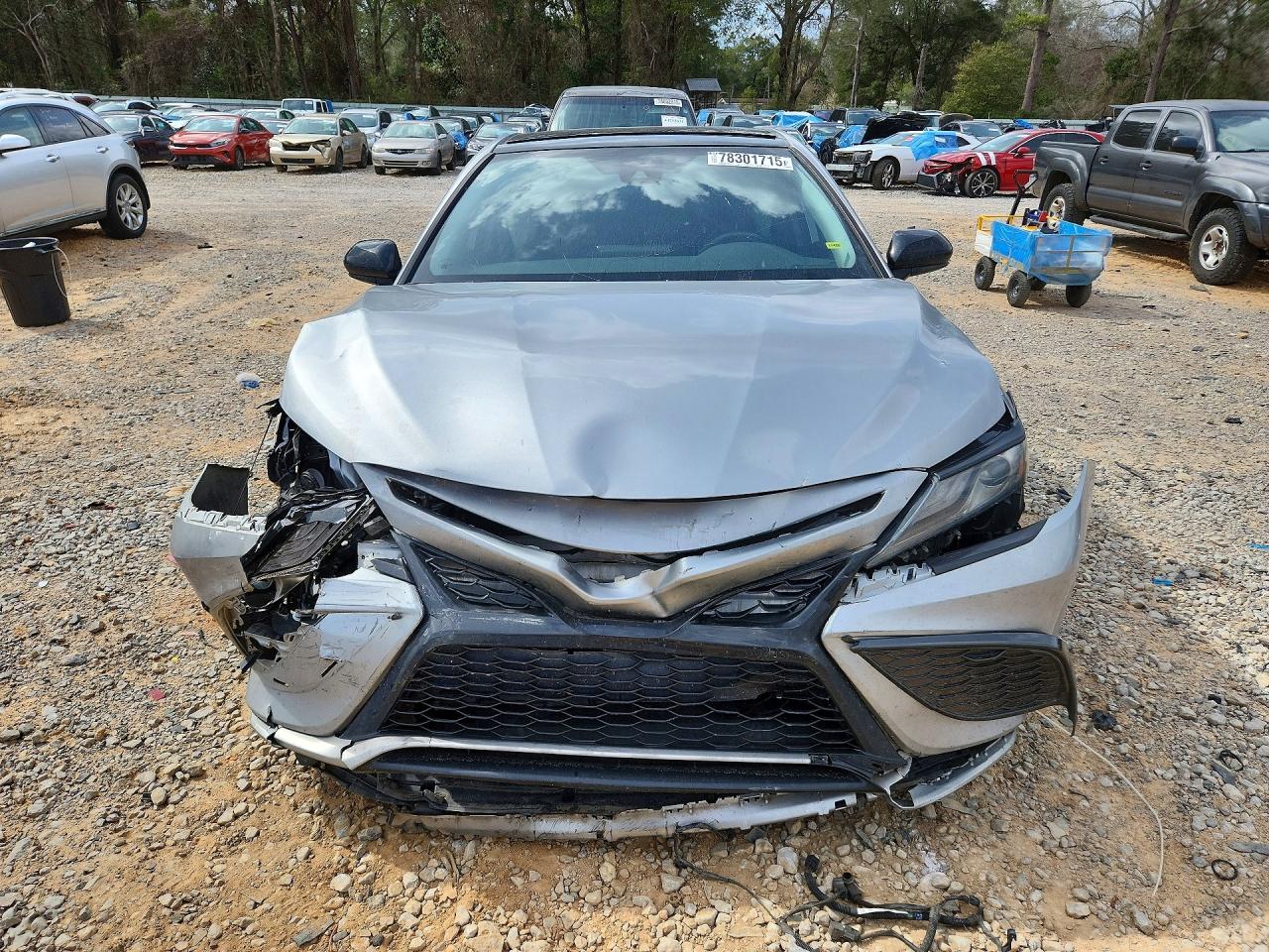 2021 TOYOTA CAMRY XSE photo 9