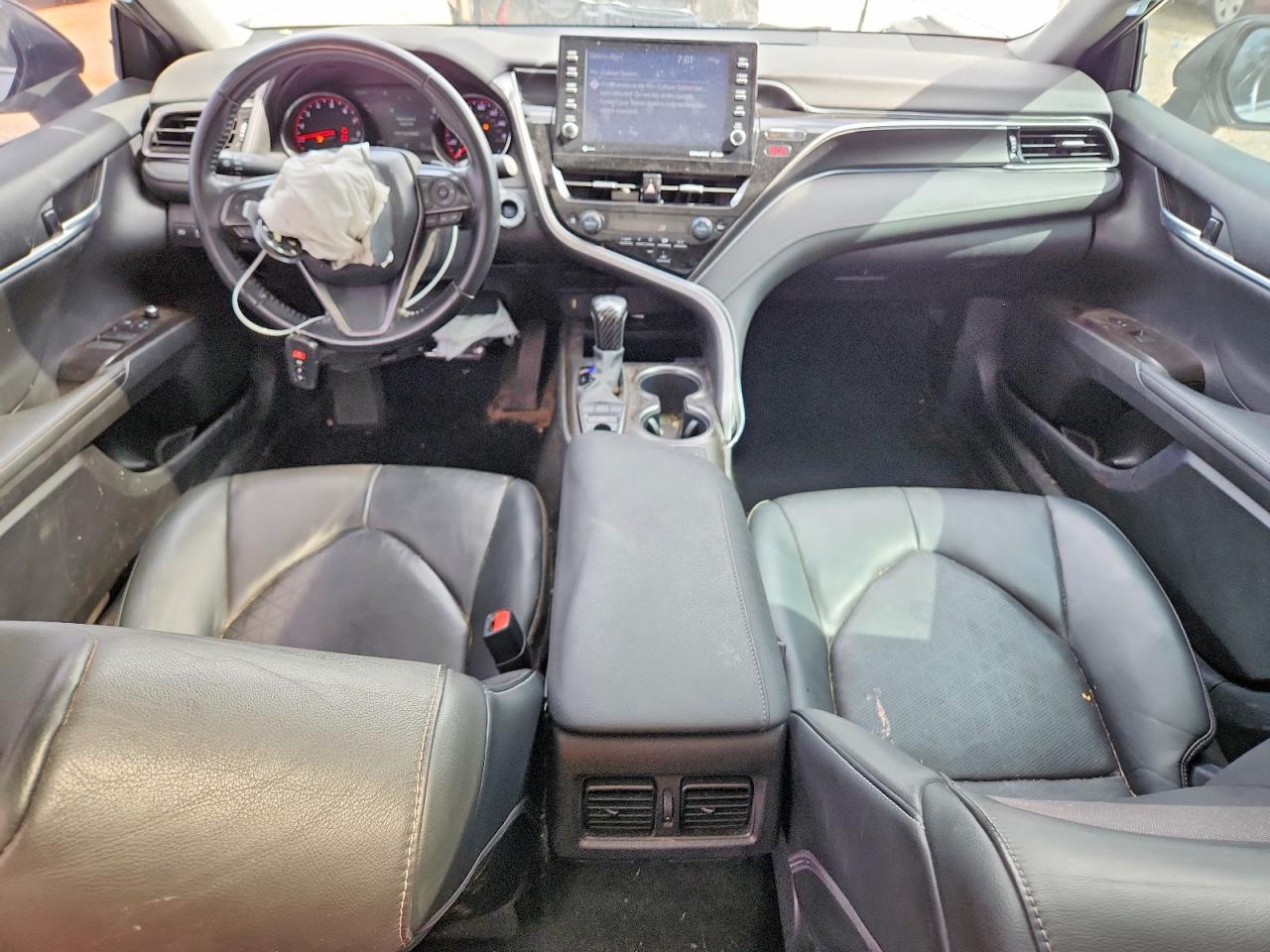 2021 TOYOTA CAMRY XSE photo 15