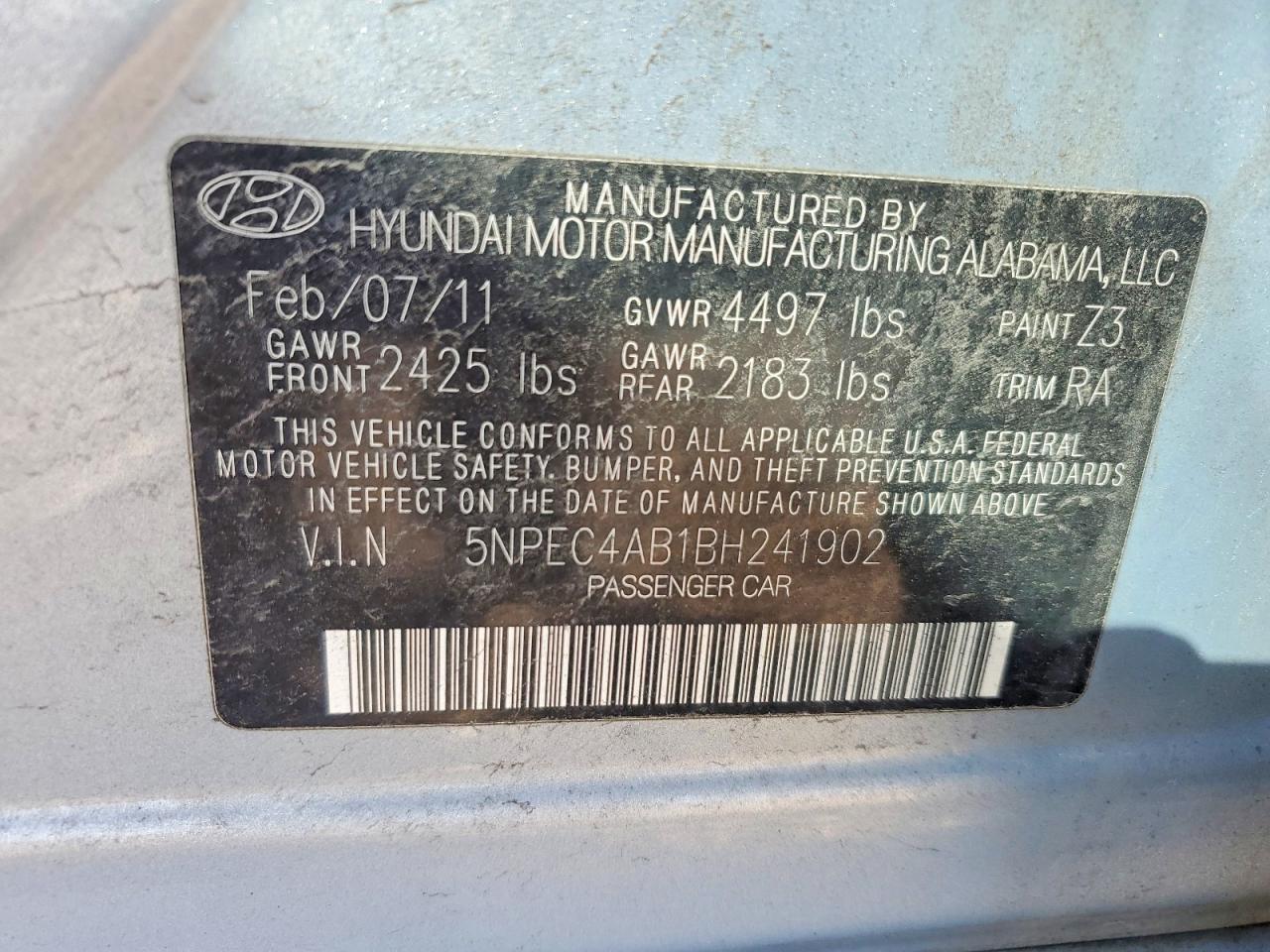 2011 HYUNDAI SONATA SE photo 12