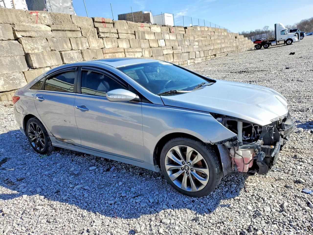 2011 HYUNDAI SONATA SE photo 4