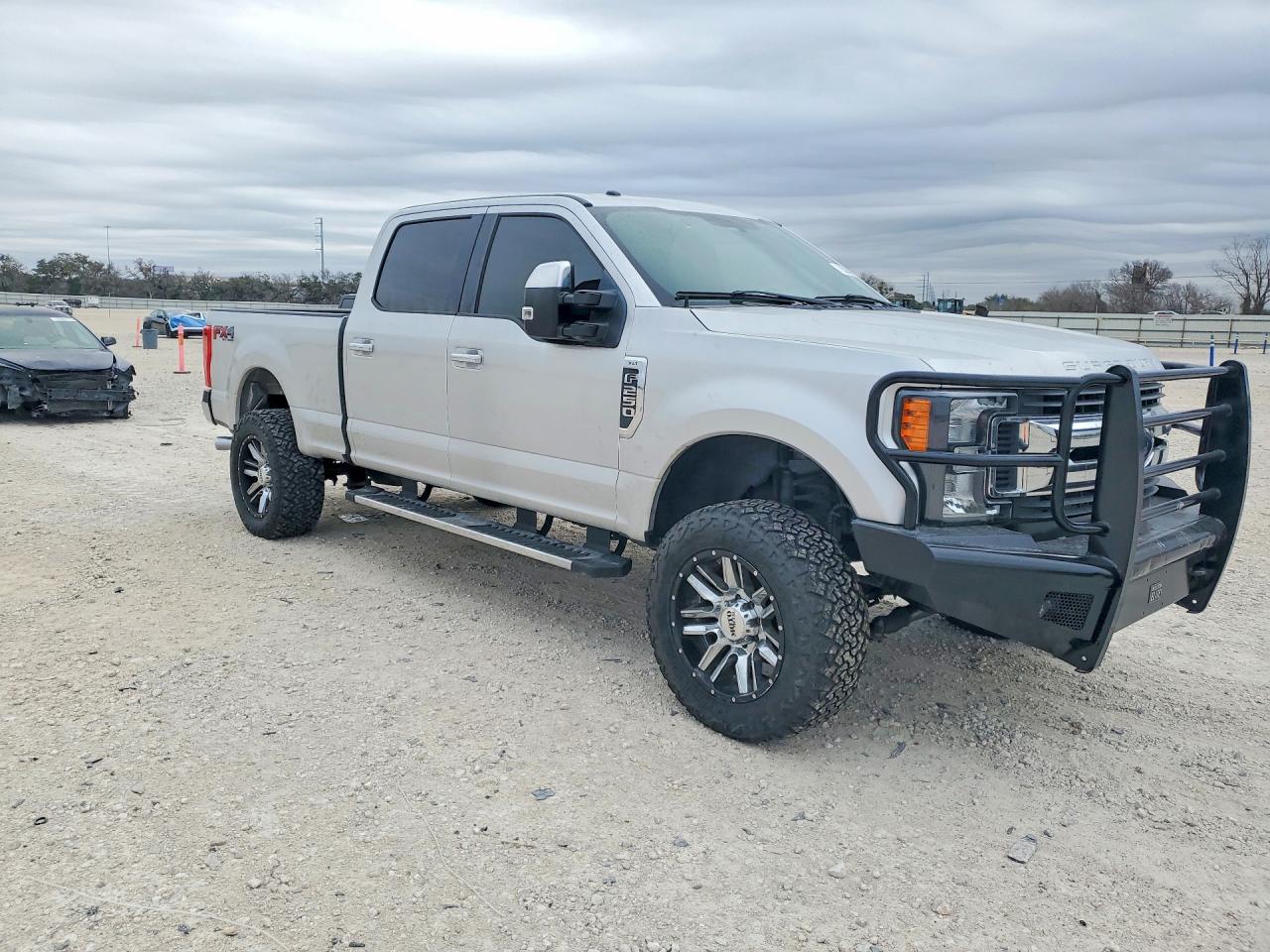 2017 FORD F250 SUPER DUTY photo 4
