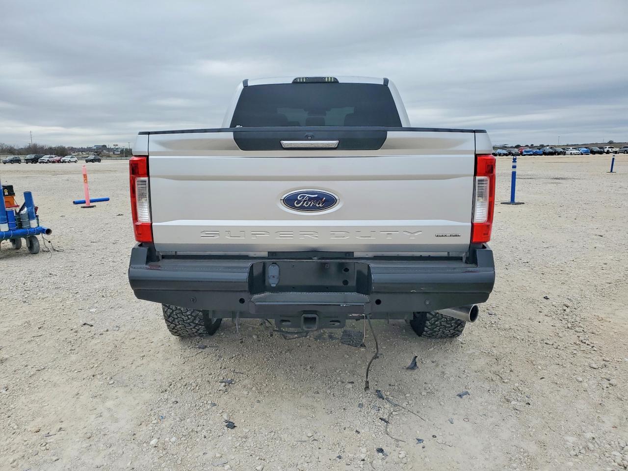 2017 FORD F250 SUPER DUTY photo 6