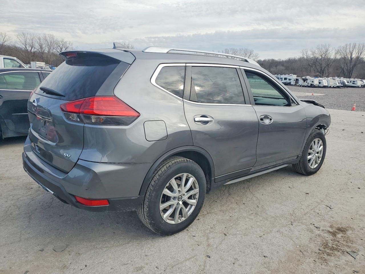2017 NISSAN ROGUE SV photo 7