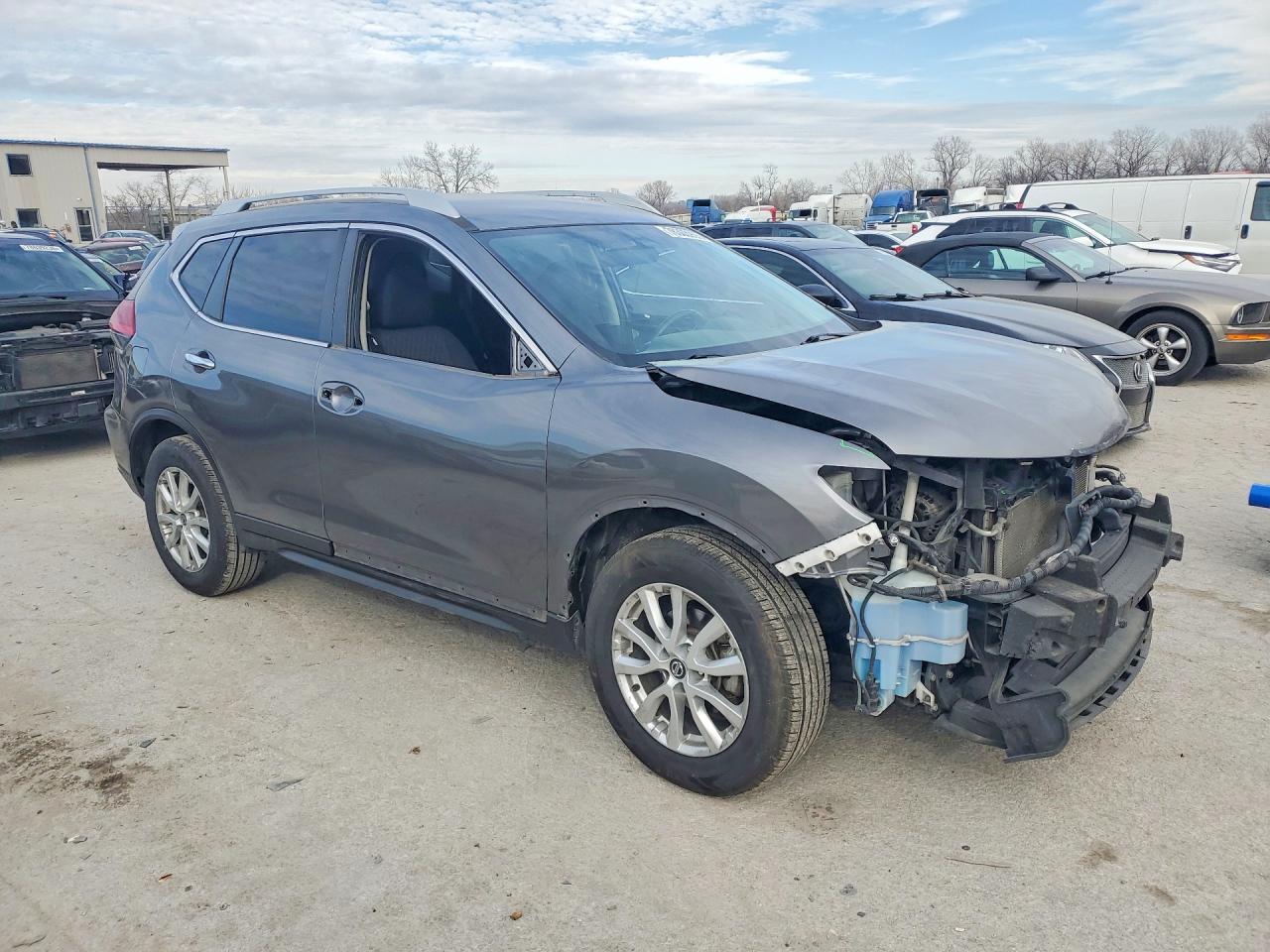 2017 NISSAN ROGUE SV photo 10