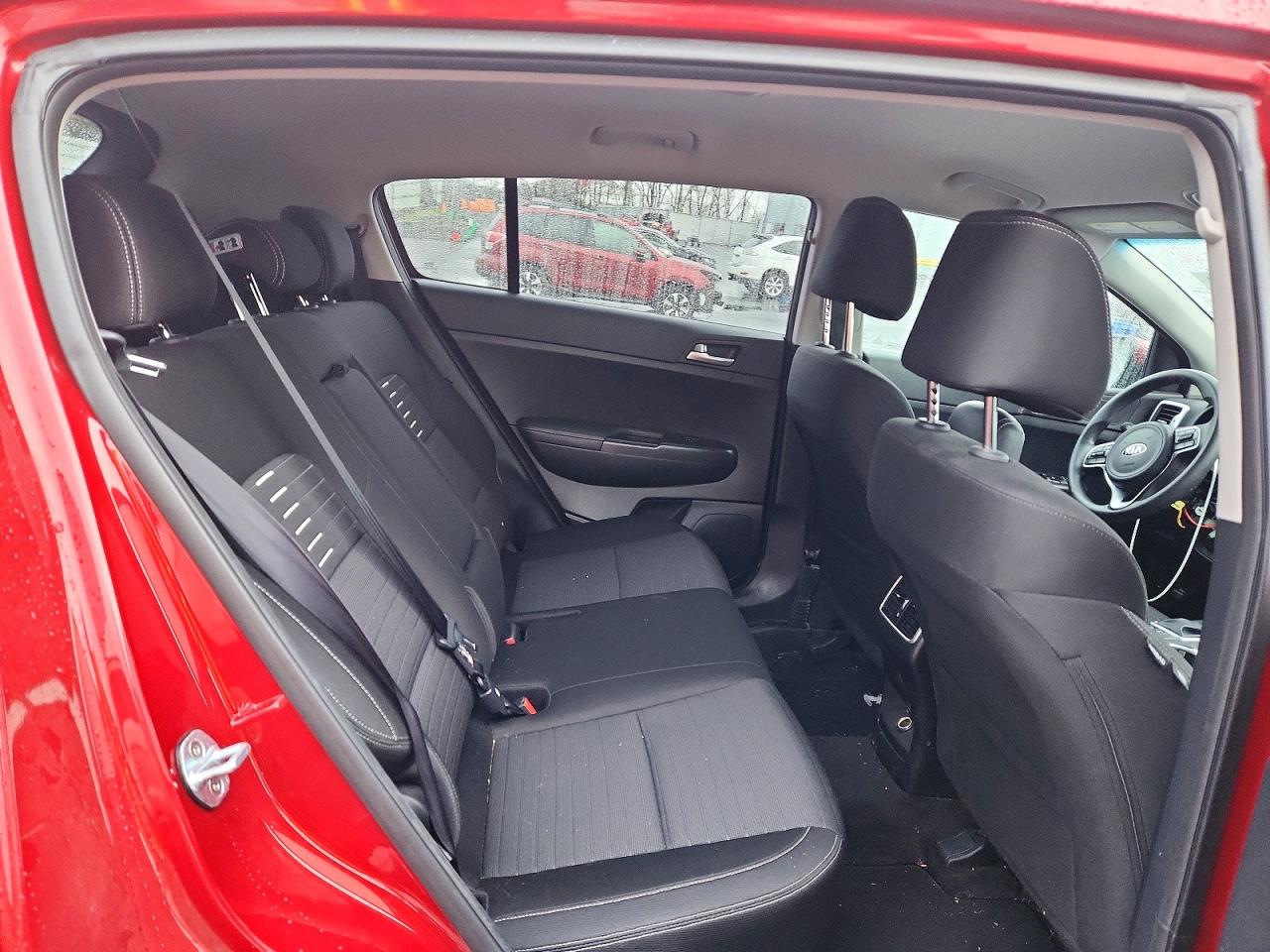 2017 KIA SPORTAGE LX photo 19