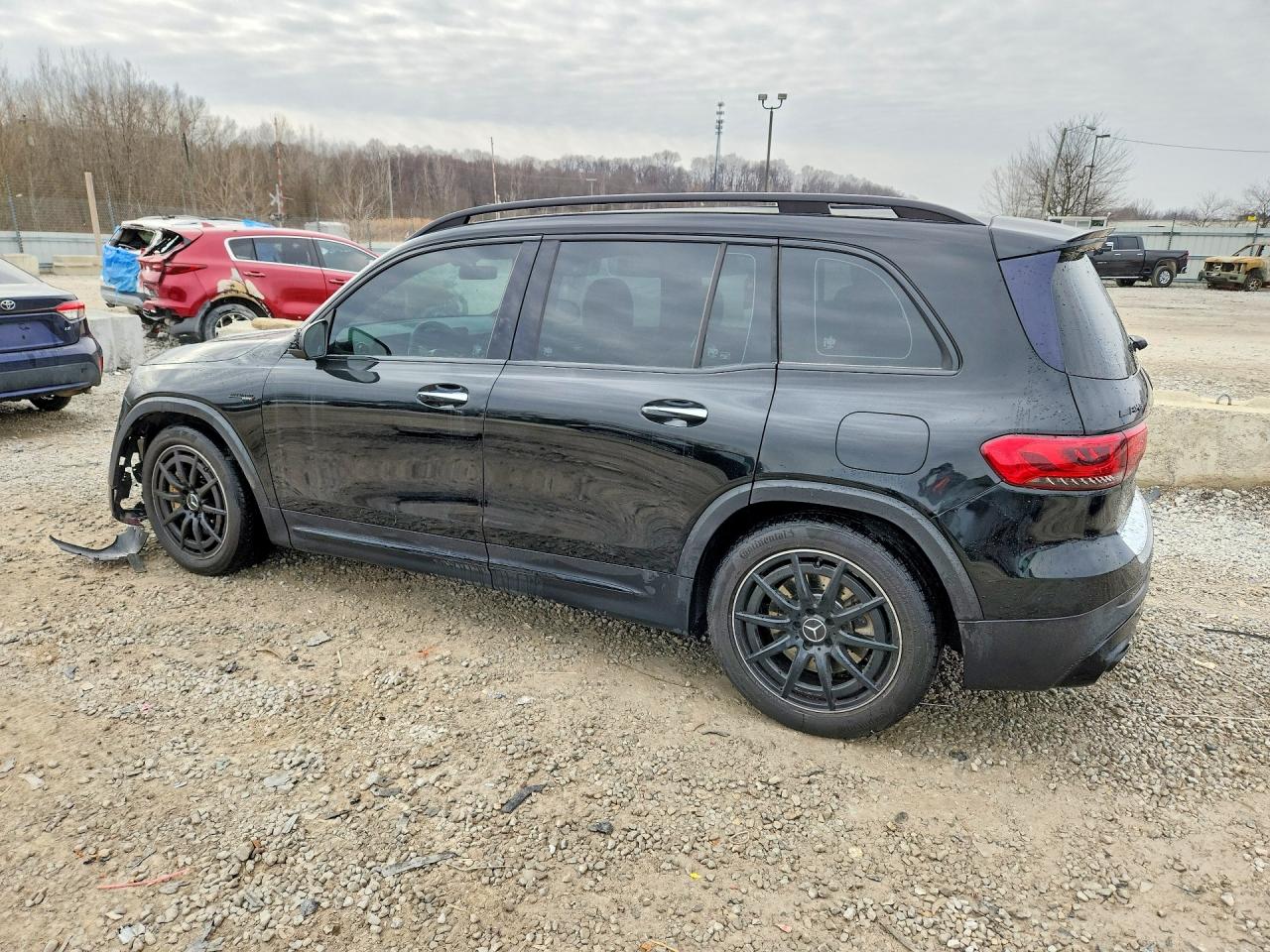 2021 MERCEDES-BENZ GLB AMG 35 4MATIC photo 2