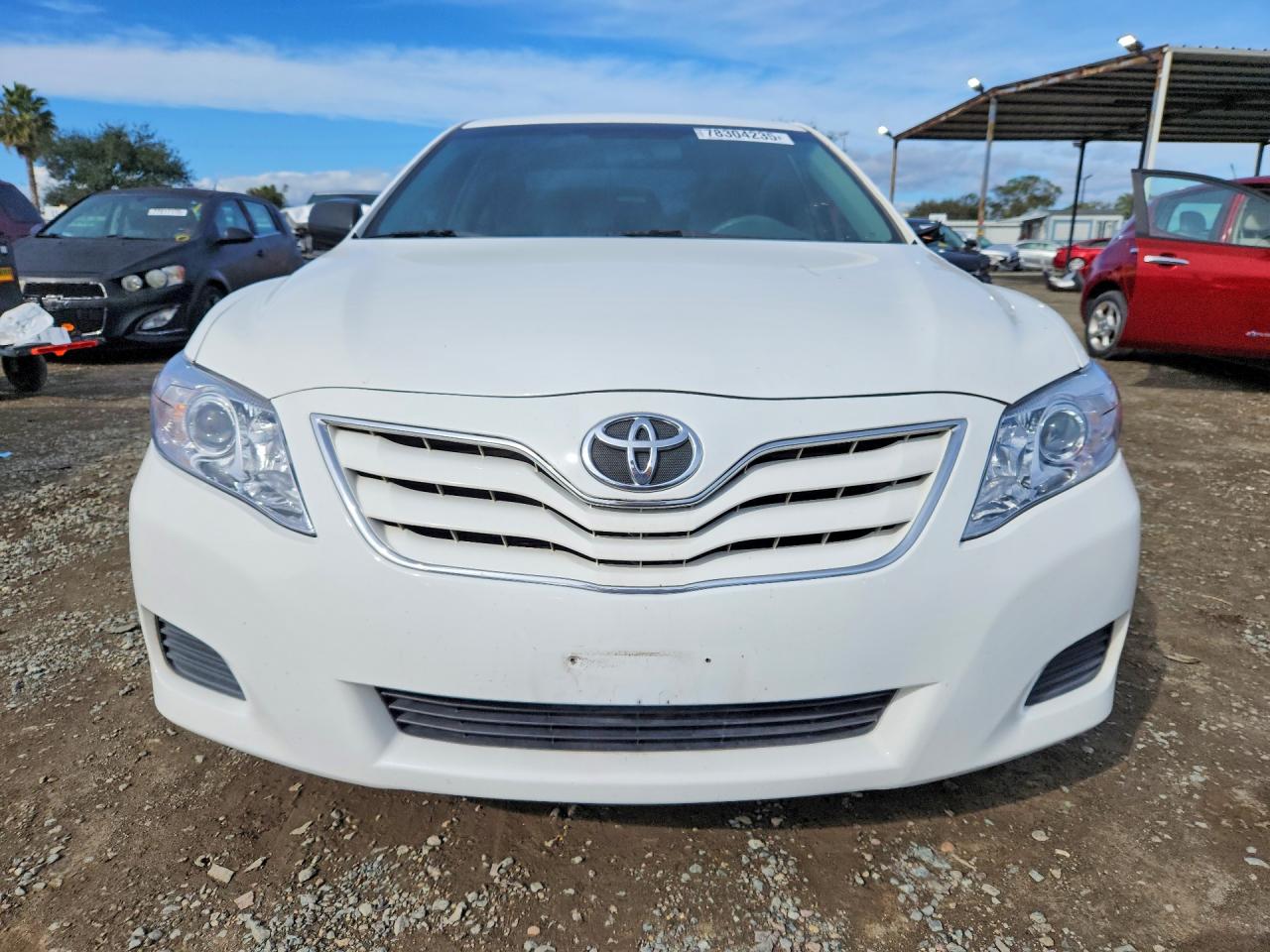 2011 TOYOTA CAMRY LE photo 13