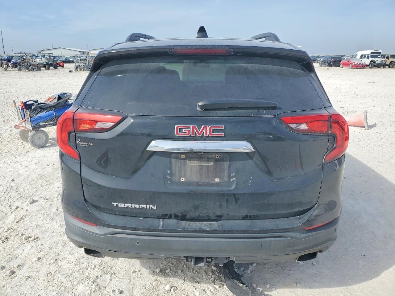 2018 GMC TERRAIN SLE photo 6