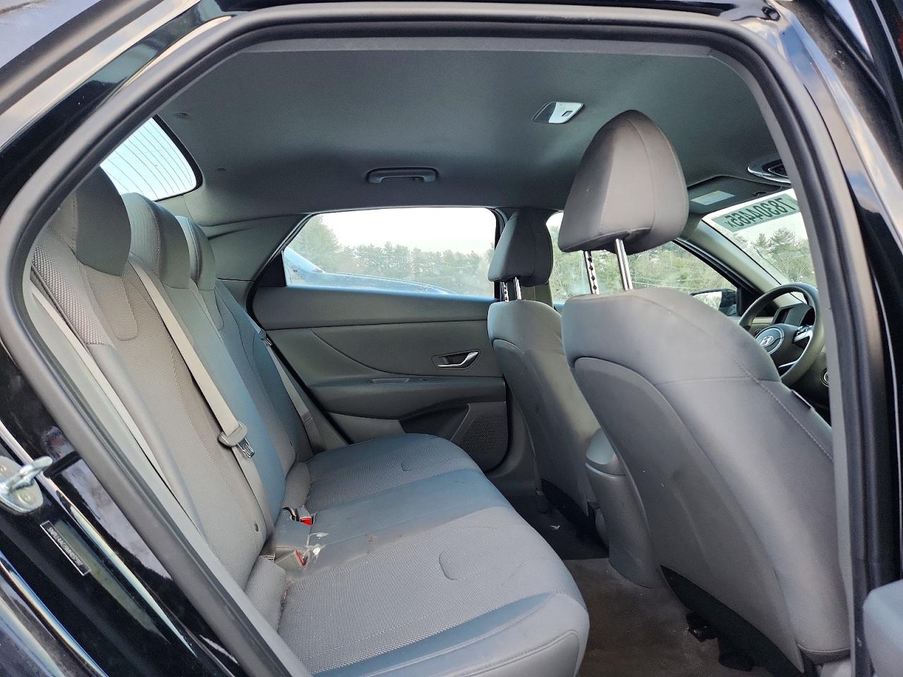 2021 HYUNDAI ELANTRA SE photo 28