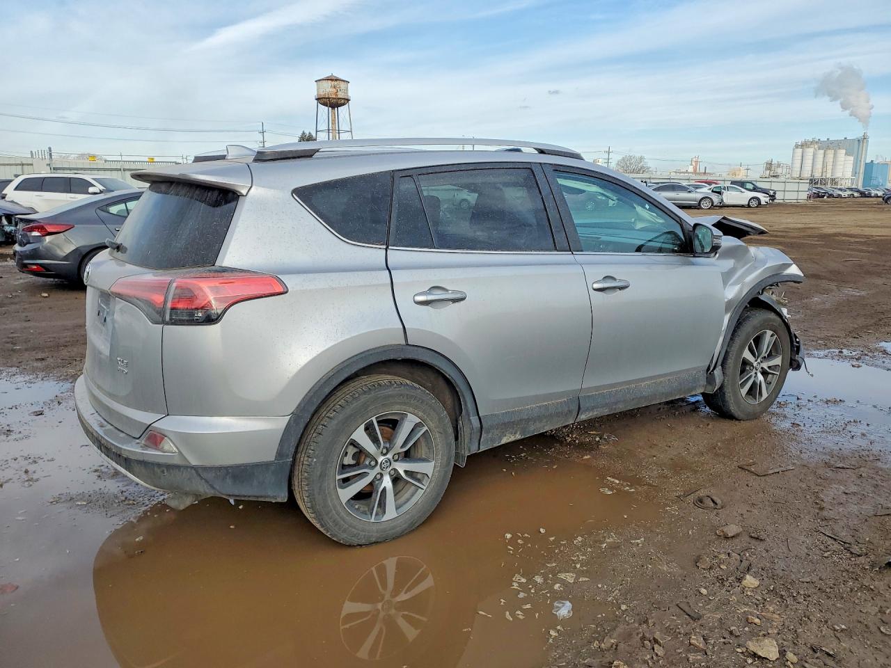 2016 TOYOTA RAV4 XLE photo 5