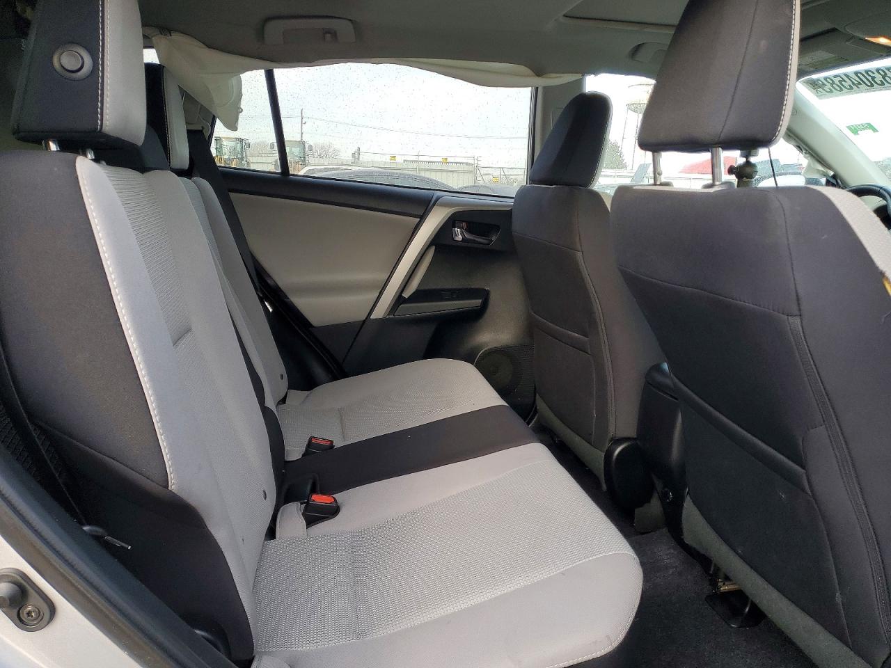 2016 TOYOTA RAV4 XLE photo 21
