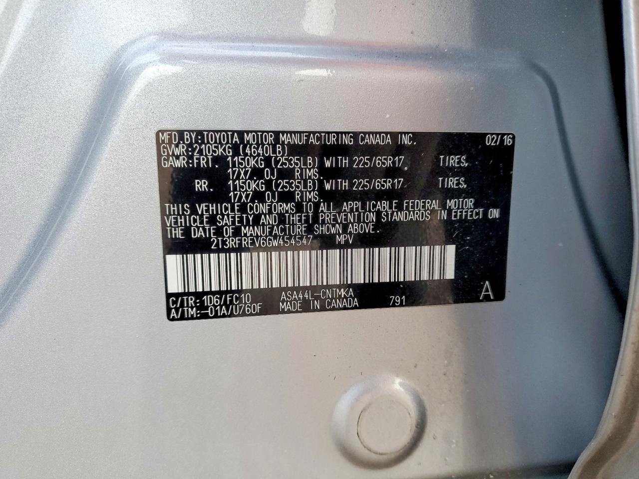 2016 TOYOTA RAV4 XLE photo 25