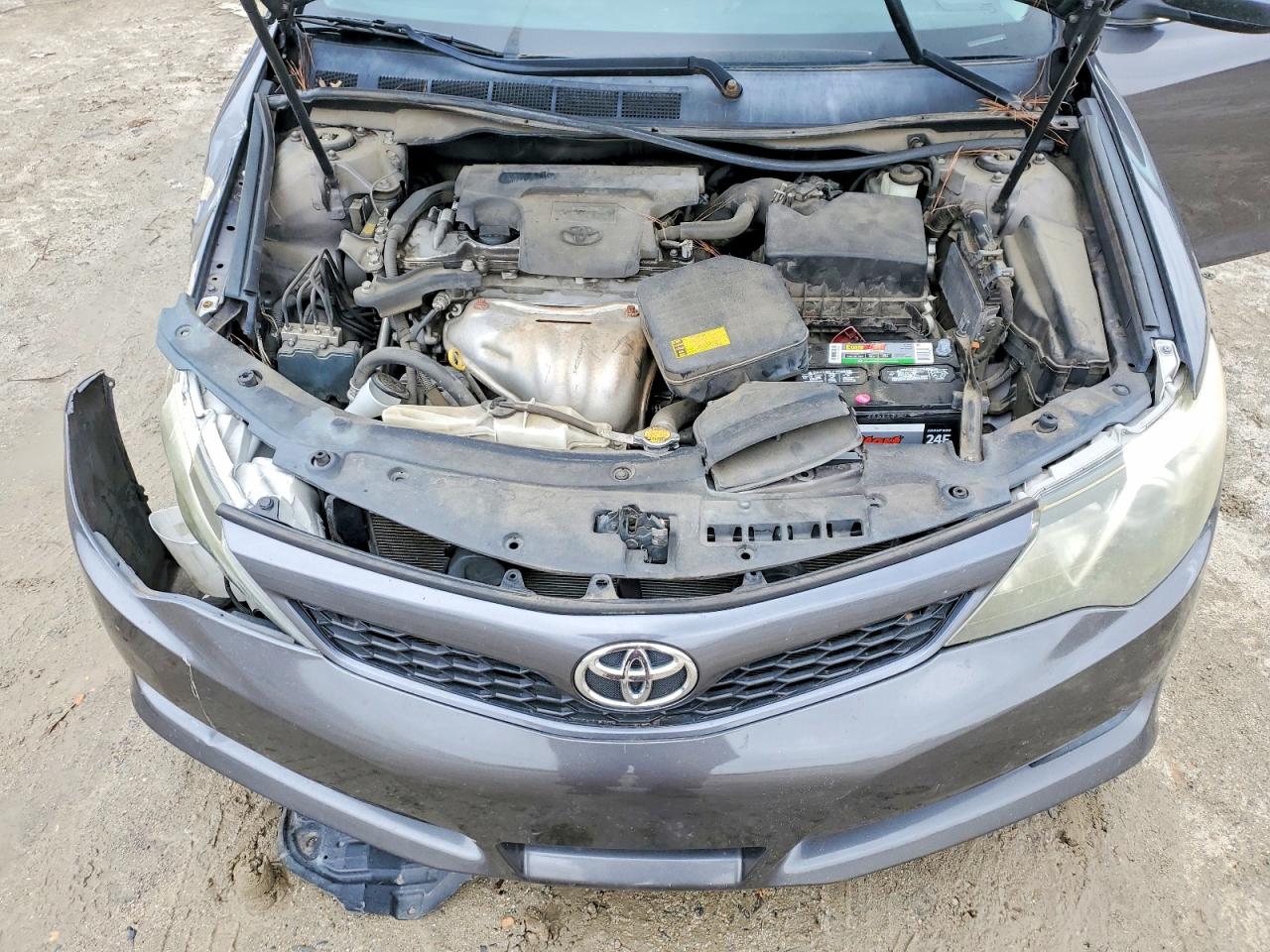 2013 TOYOTA CAMRY L photo 31