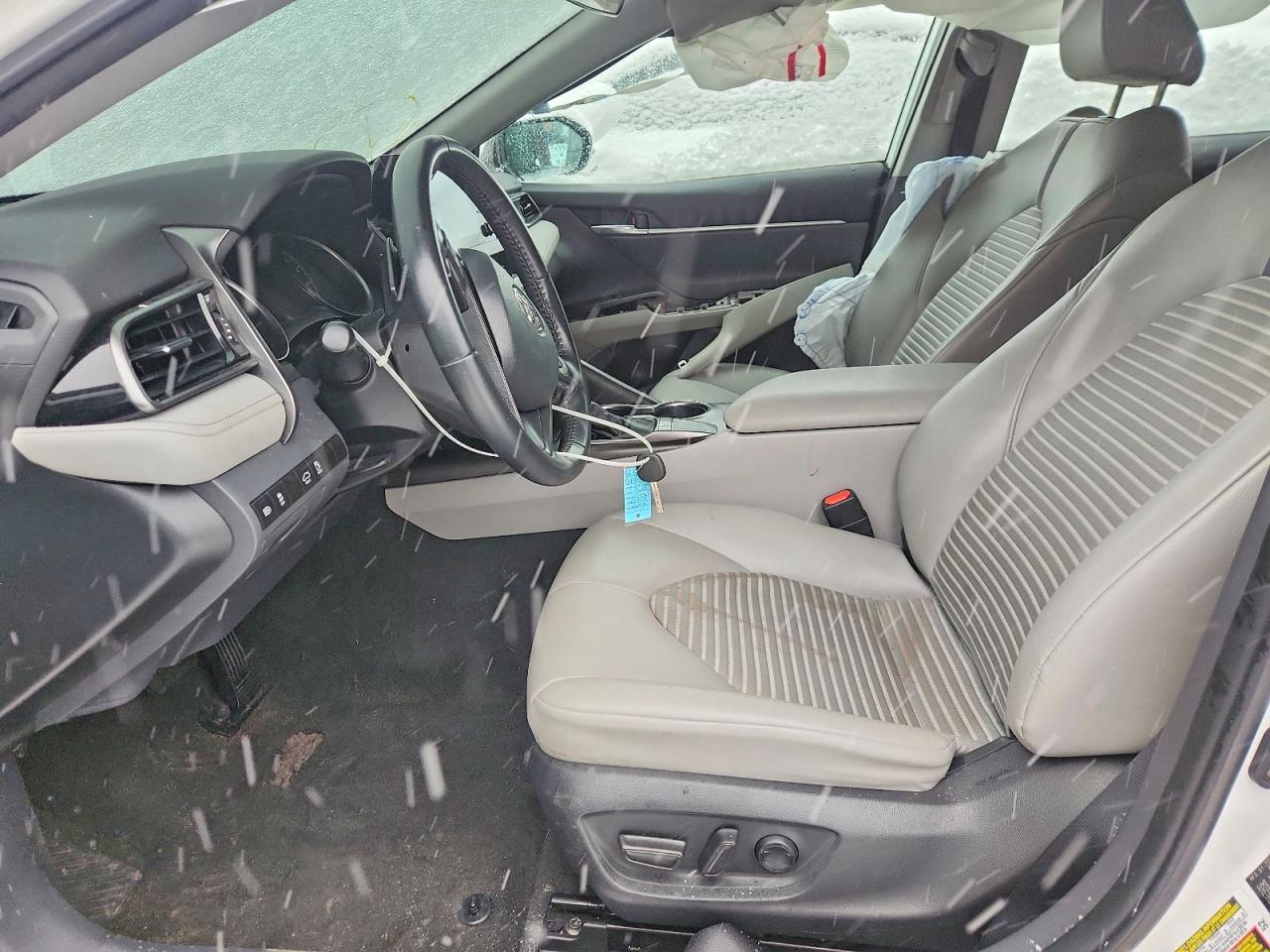 2022 TOYOTA CAMRY SE photo 13
