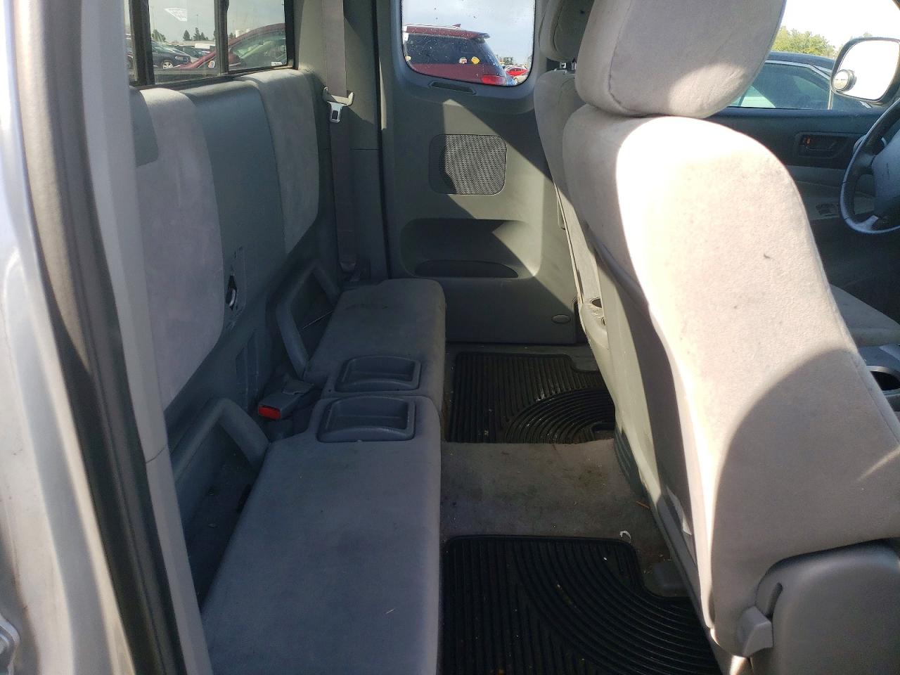 2006 TOYOTA TACOMA photo 19