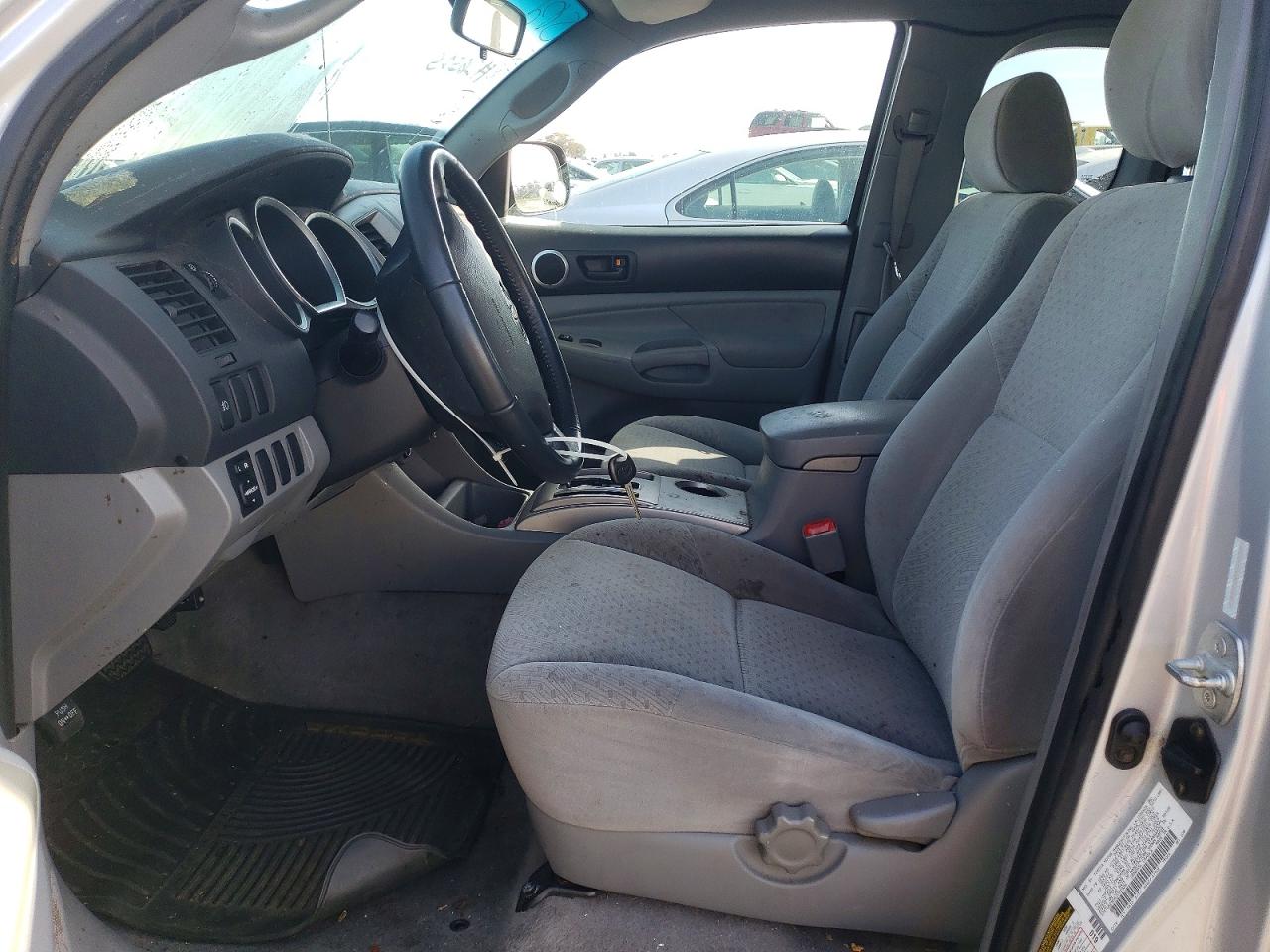 2006 TOYOTA TACOMA photo 13