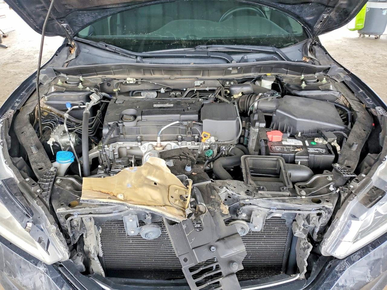 2016 HONDA ACCORD LX photo 31