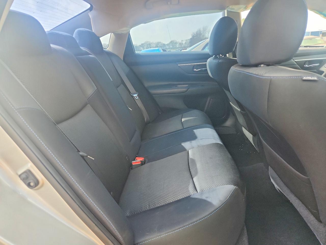 2016 NISSAN ALTIMA 2.5 SR photo 19