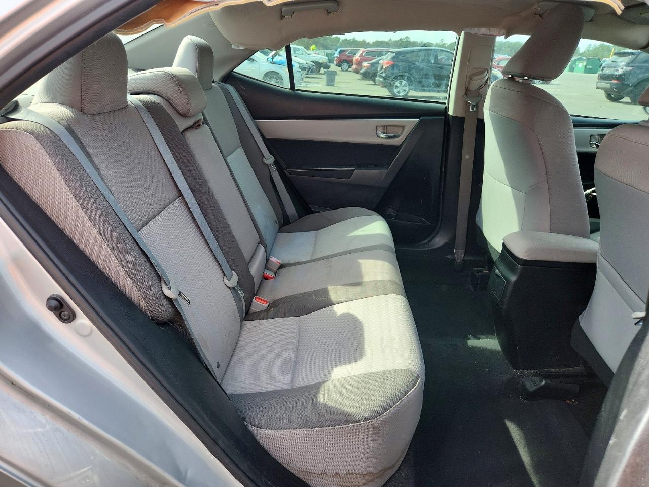 2017 TOYOTA COROLLA LE photo 19