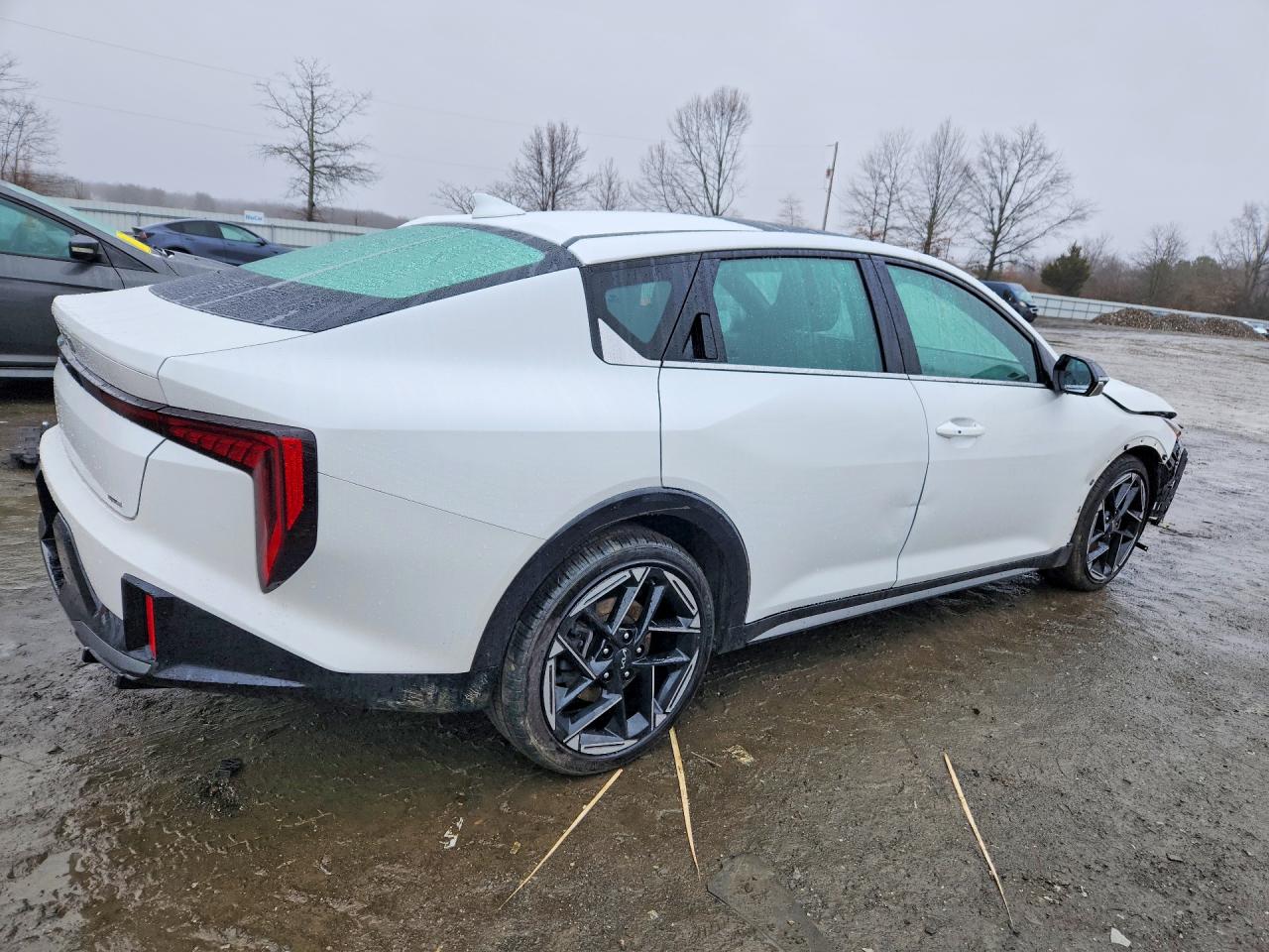 2025 KIA K4 GT LINE photo 7
