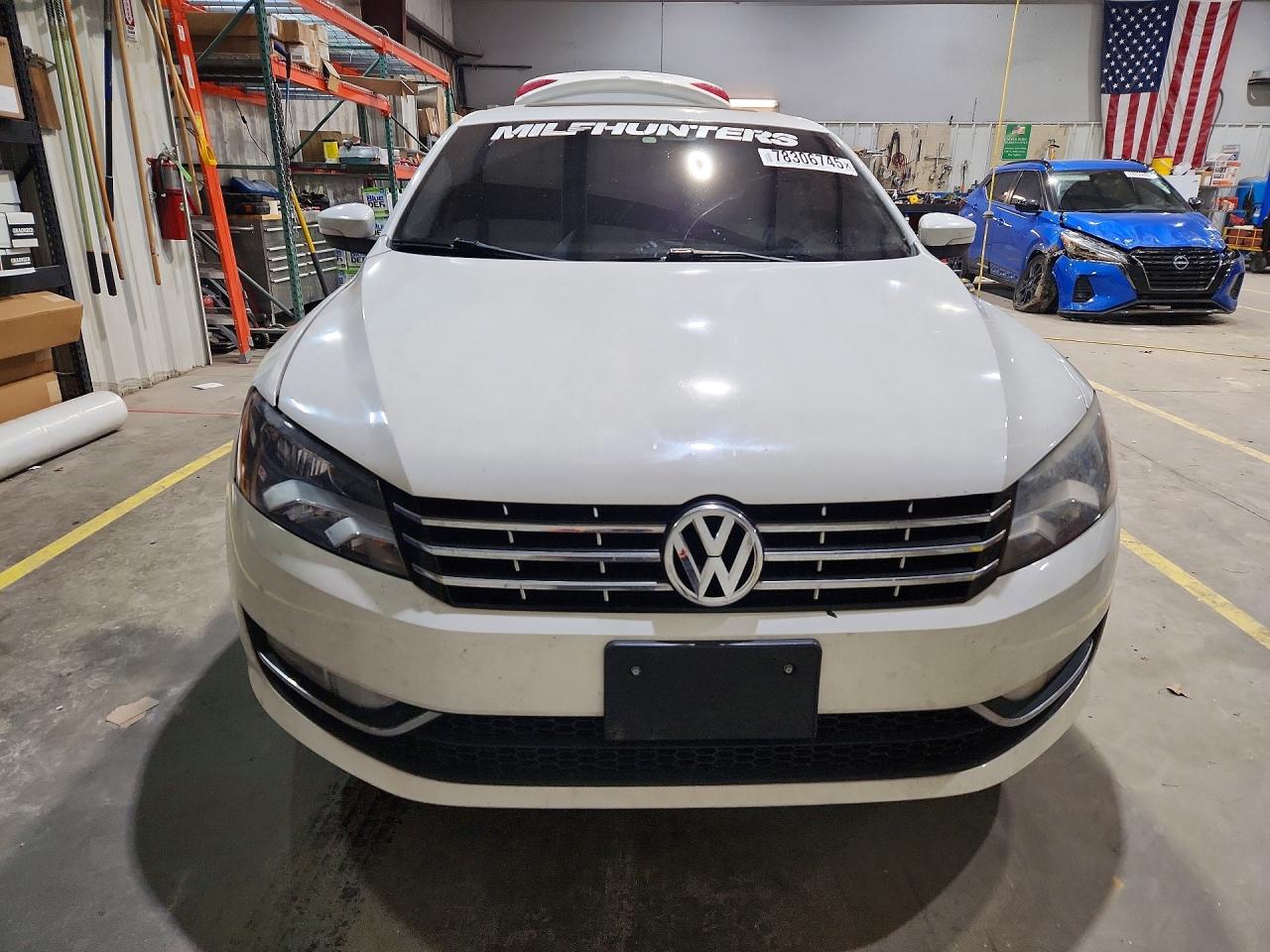2014 VOLKSWAGEN PASSAT SE photo 9