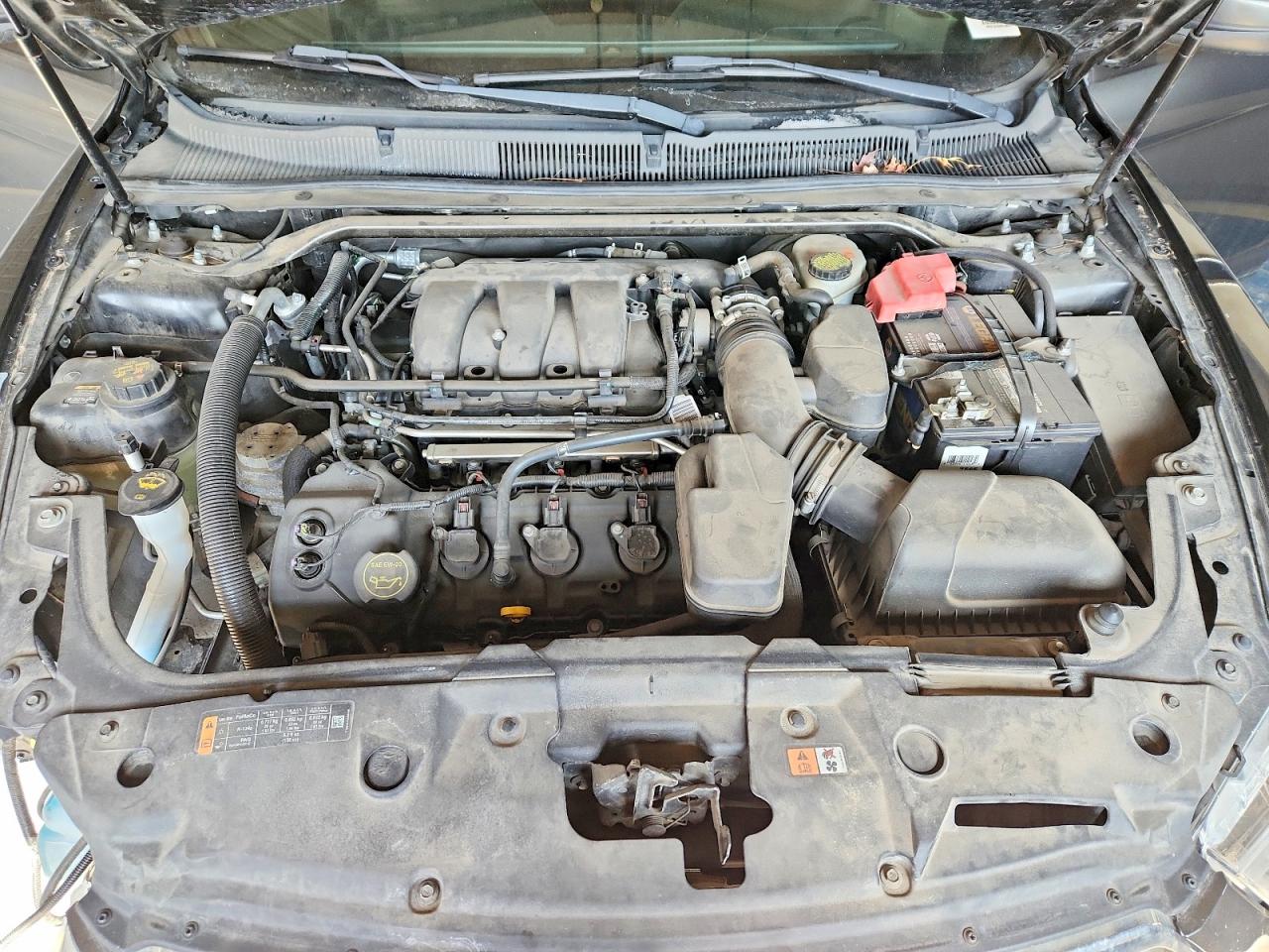 2016 FORD TAURUS SEL photo 11