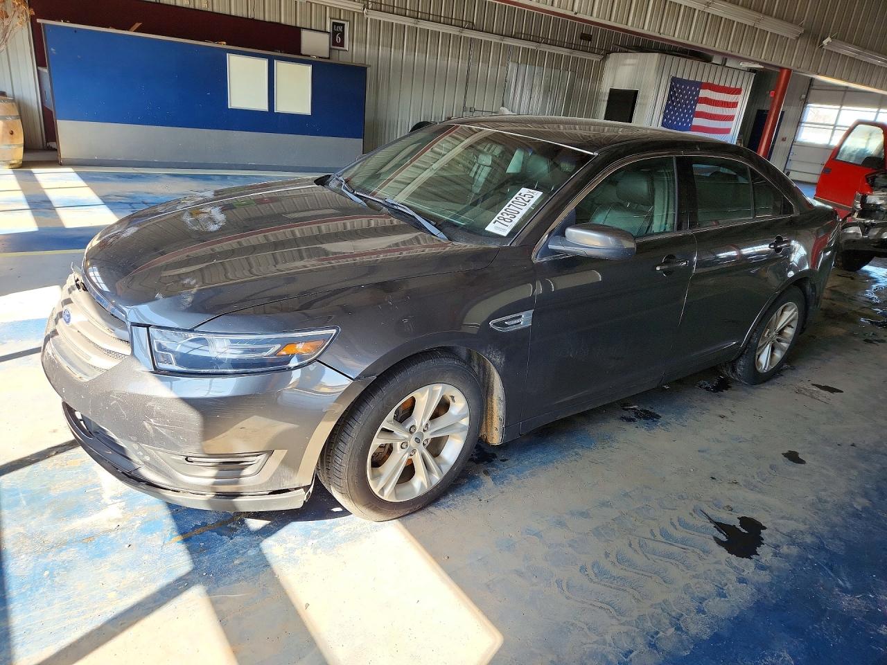 2016 FORD TAURUS