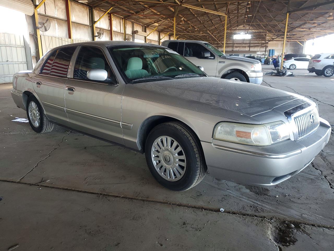 2007 MERCURY GRAND MARQUIS GS photo 4