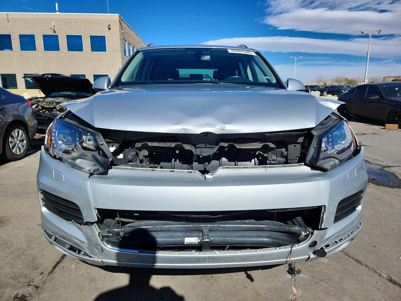 2014 VOLKSWAGEN TOUAREG V6 TDI photo 5