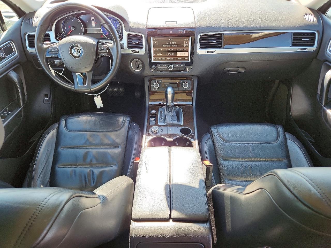2014 VOLKSWAGEN TOUAREG V6 TDI photo 8