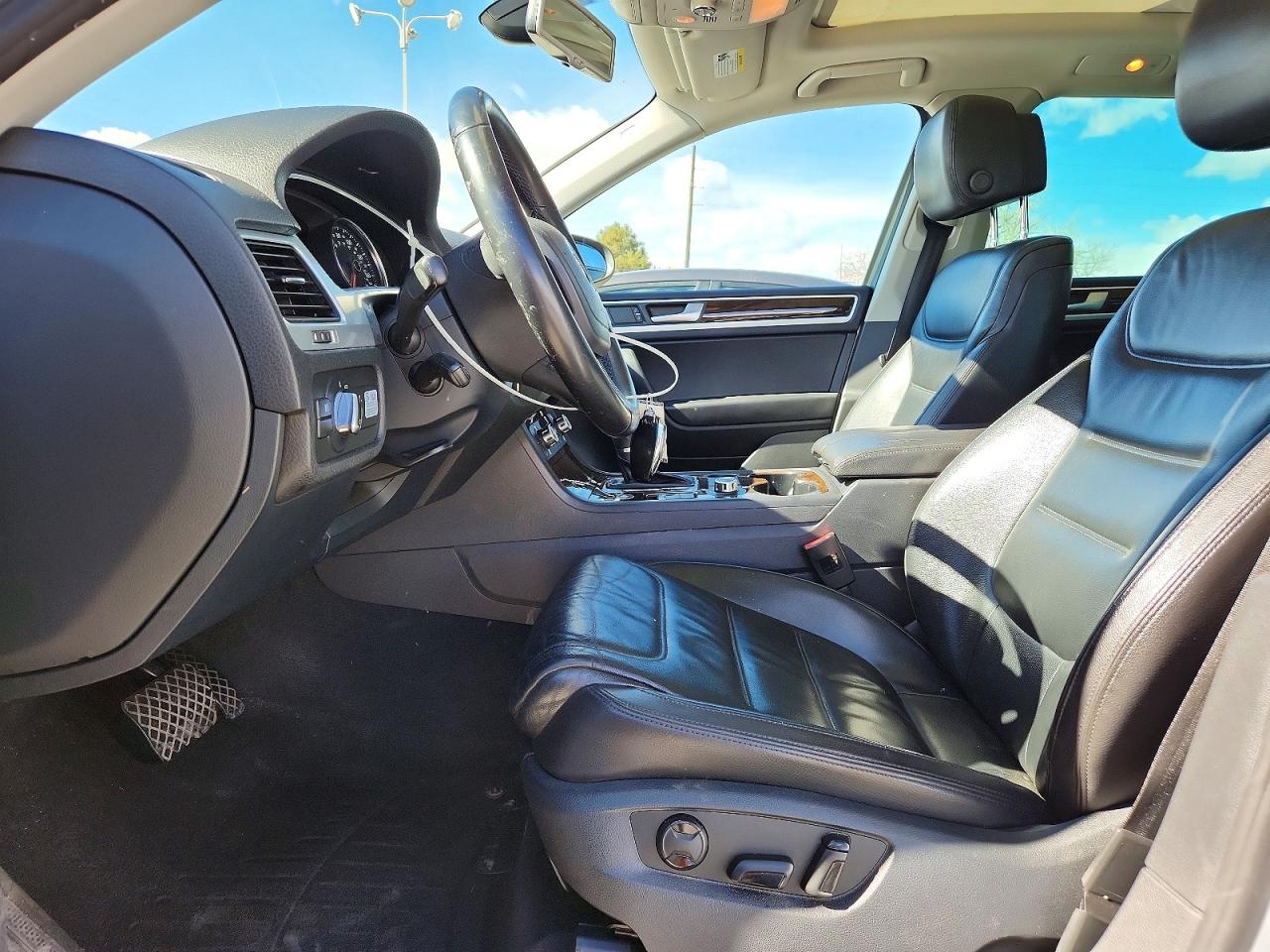 2014 VOLKSWAGEN TOUAREG V6 TDI photo 7