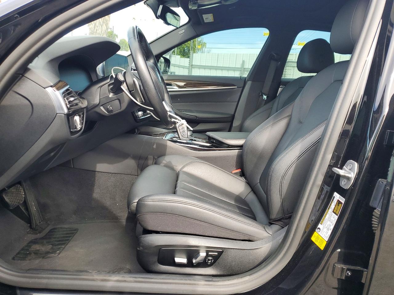 2020 BMW 530 I photo 13