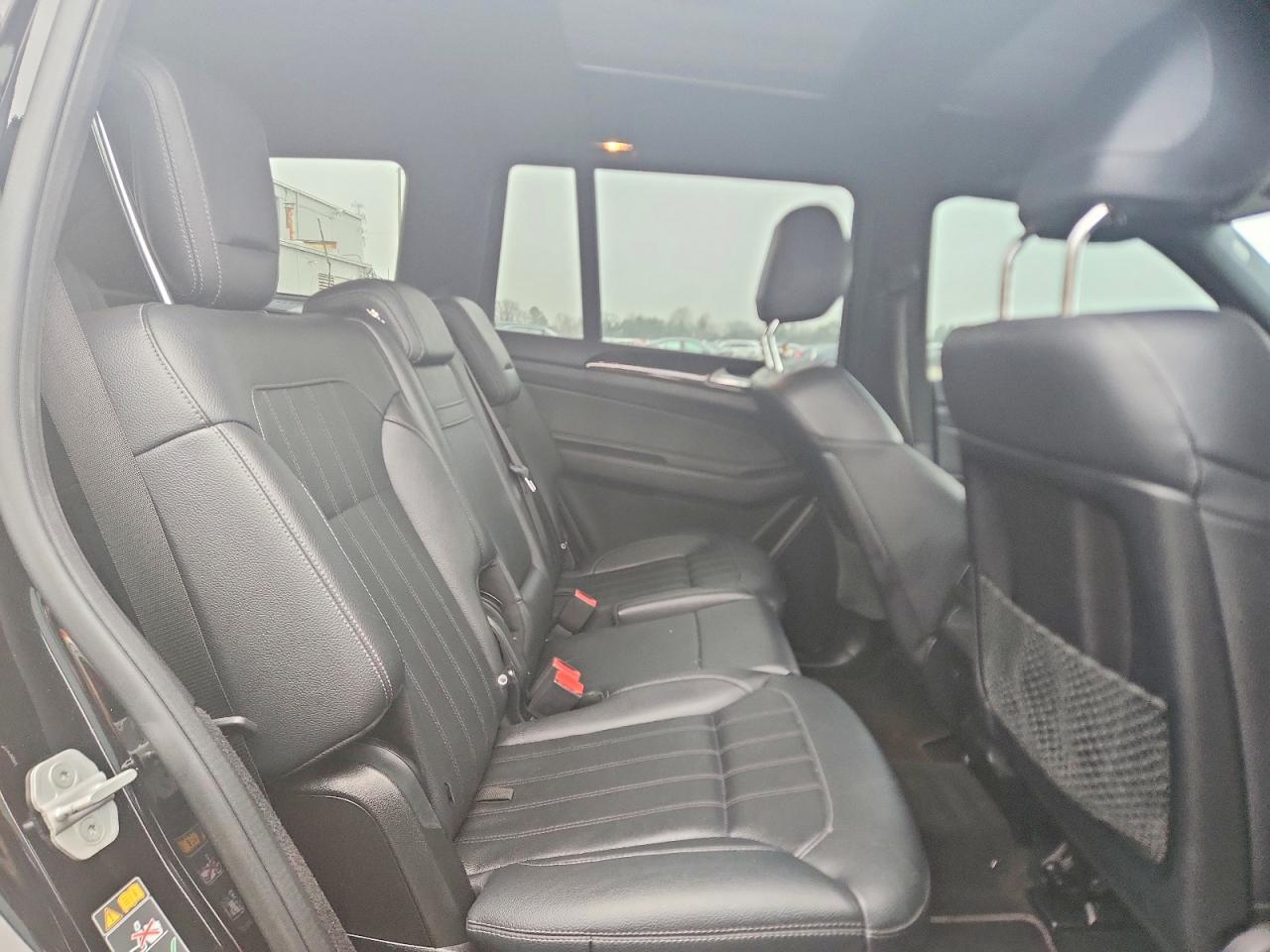 2017 MERCEDES-BENZ GLS 450 4MATIC photo 31