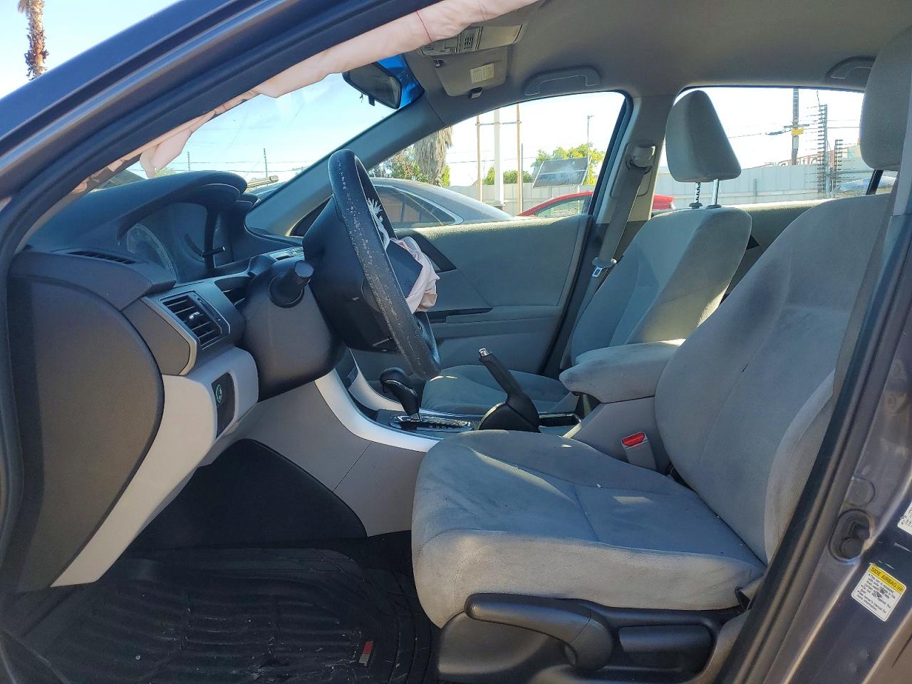 2013 HONDA ACCORD LX photo 19