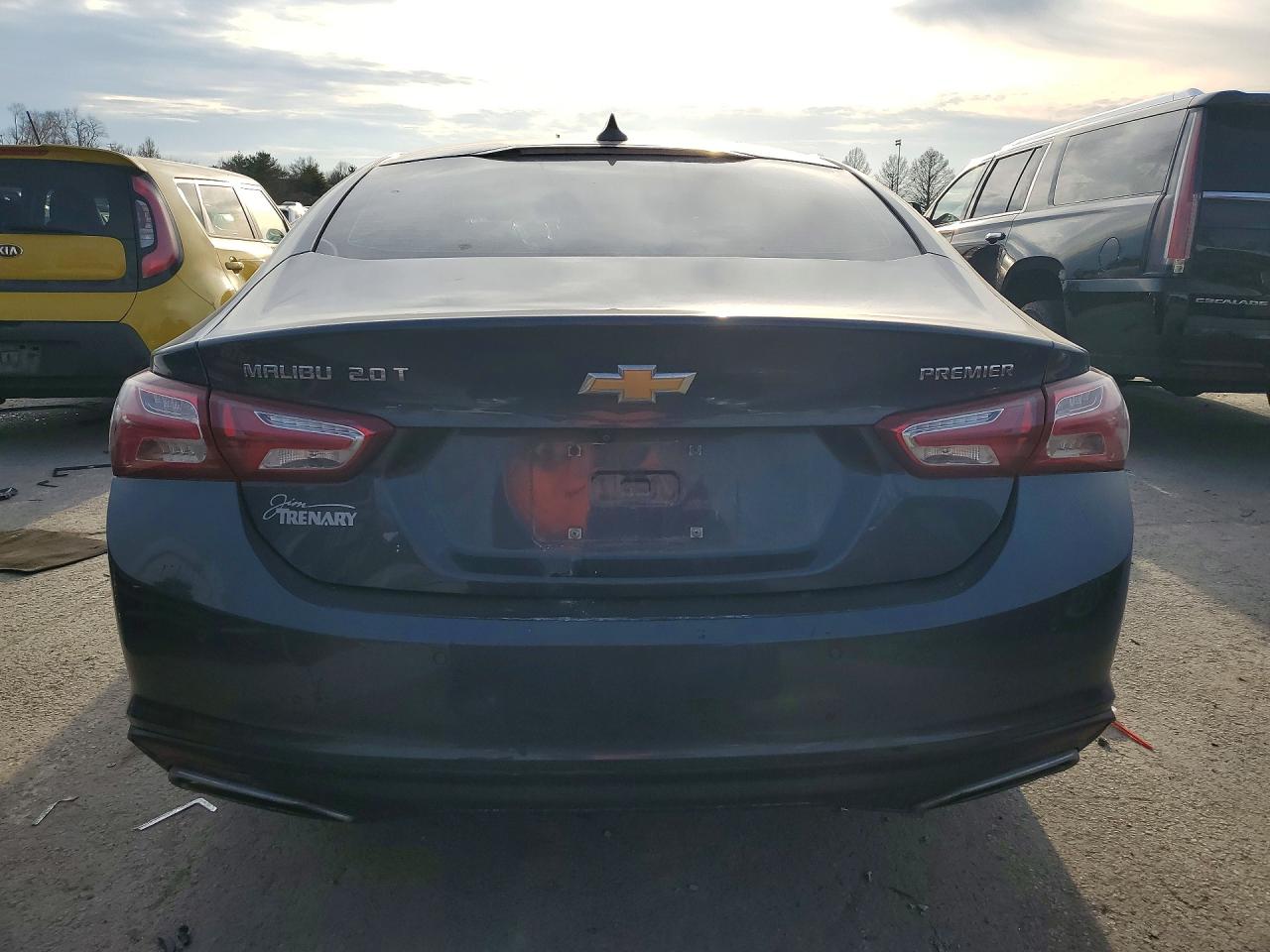 2020 CHEVROLET MALIBU PREMIER photo 11