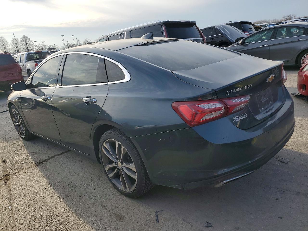 2020 CHEVROLET MALIBU PREMIER photo 3