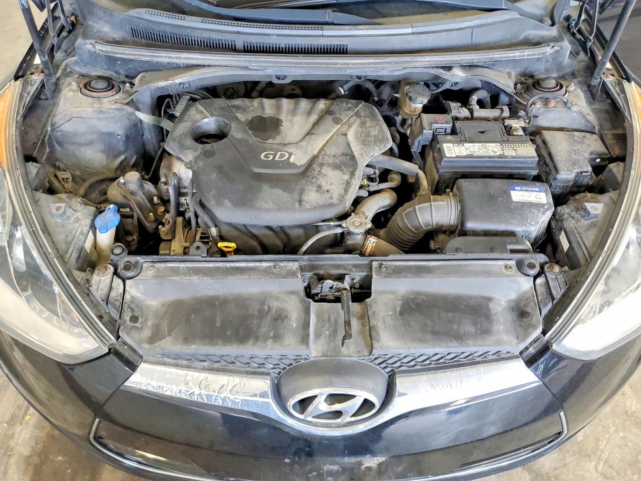 2016 HYUNDAI VELOSTER photo 23
