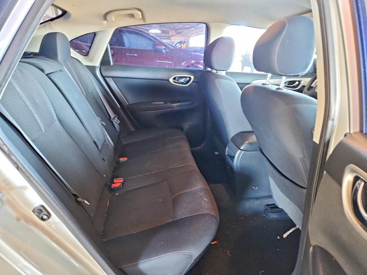 2015 NISSAN SENTRA S photo 10