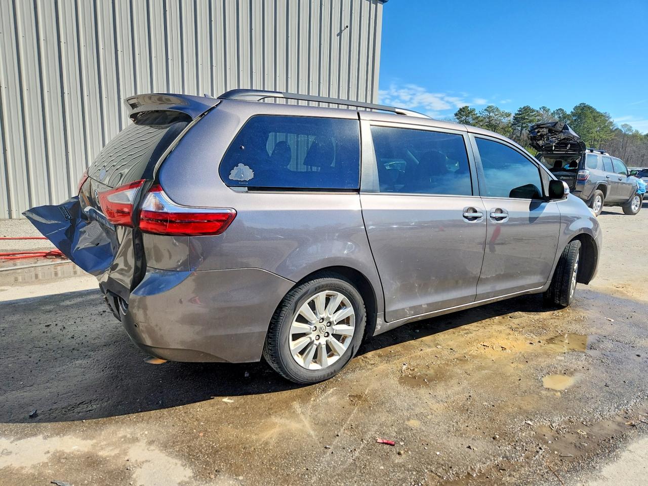 2015 TOYOTA SIENNA LIMITED 7-PASSENGER photo 3