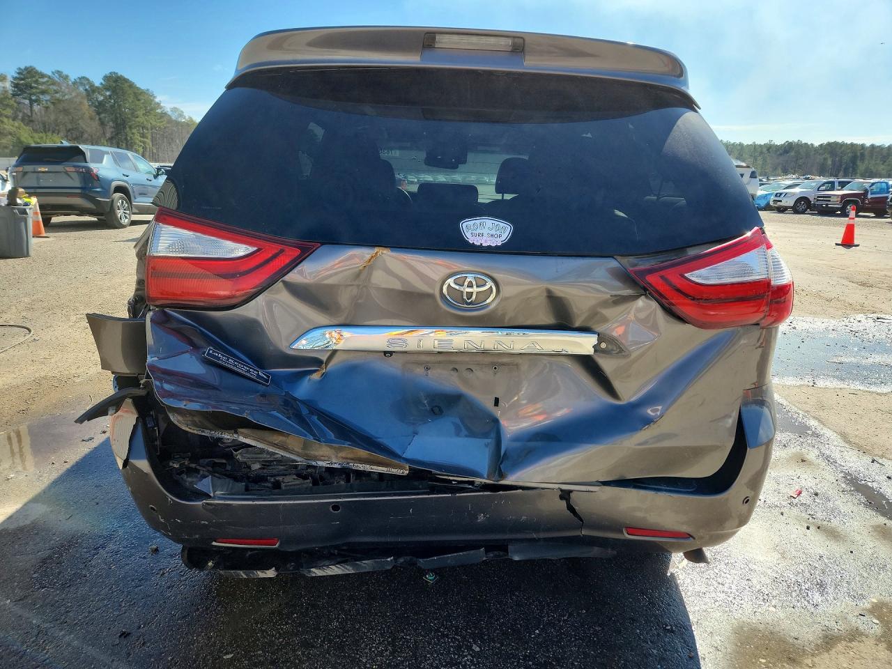 2015 TOYOTA SIENNA LIMITED 7-PASSENGER photo 6