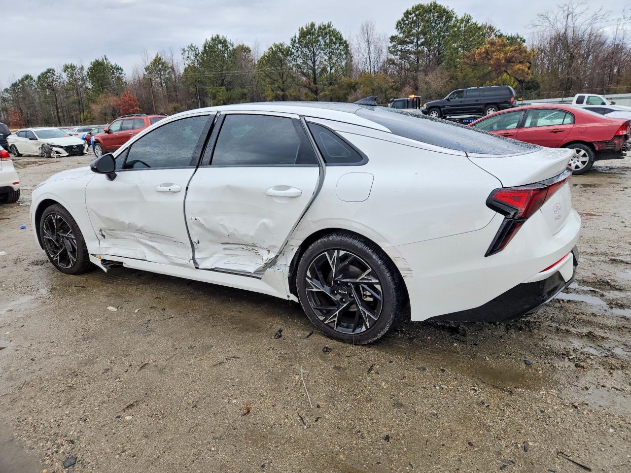 2025 KIA K5 GT LINE photo 4
