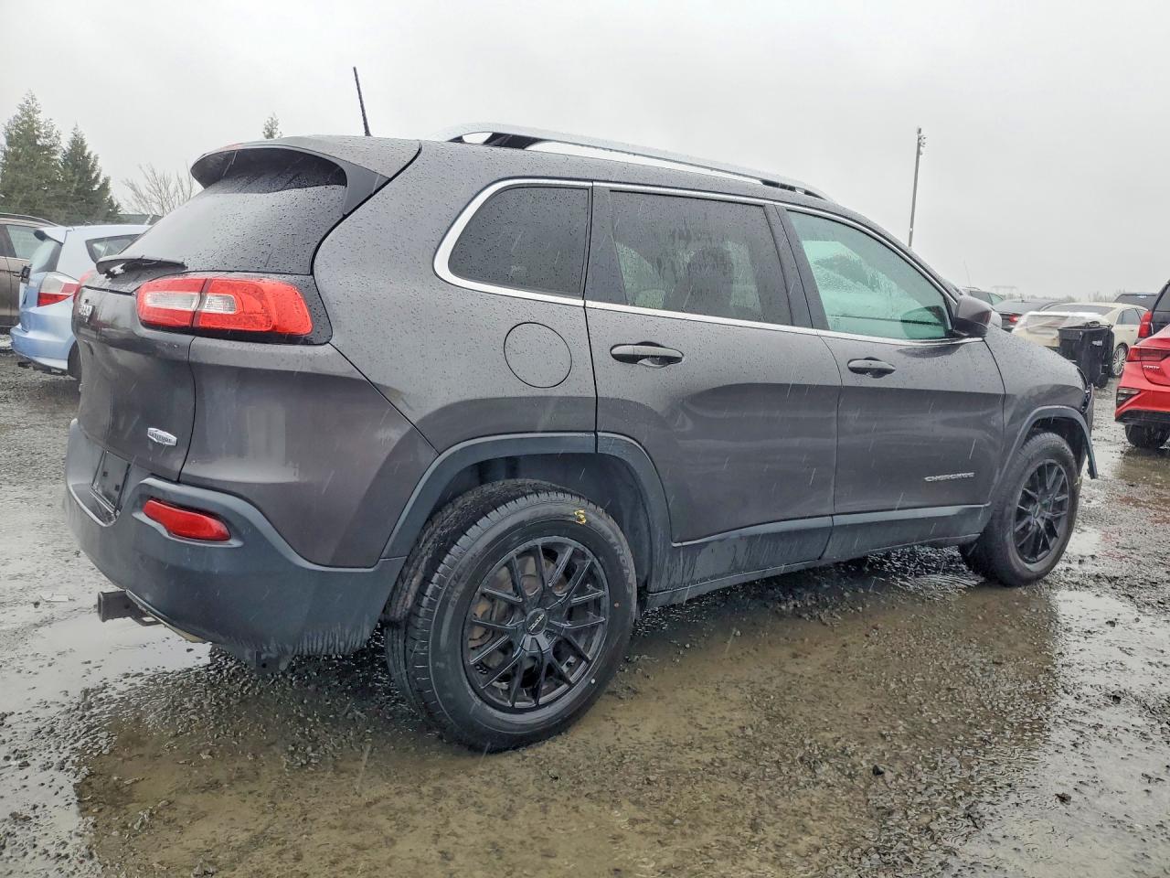 2016 JEEP CHEROKEE LATITUDE photo 5