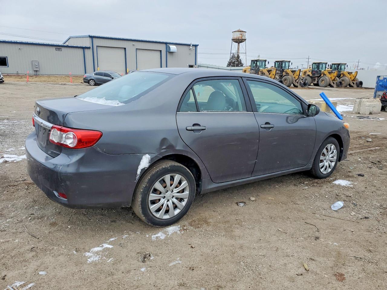 2013 TOYOTA COROLLA BASE photo 5