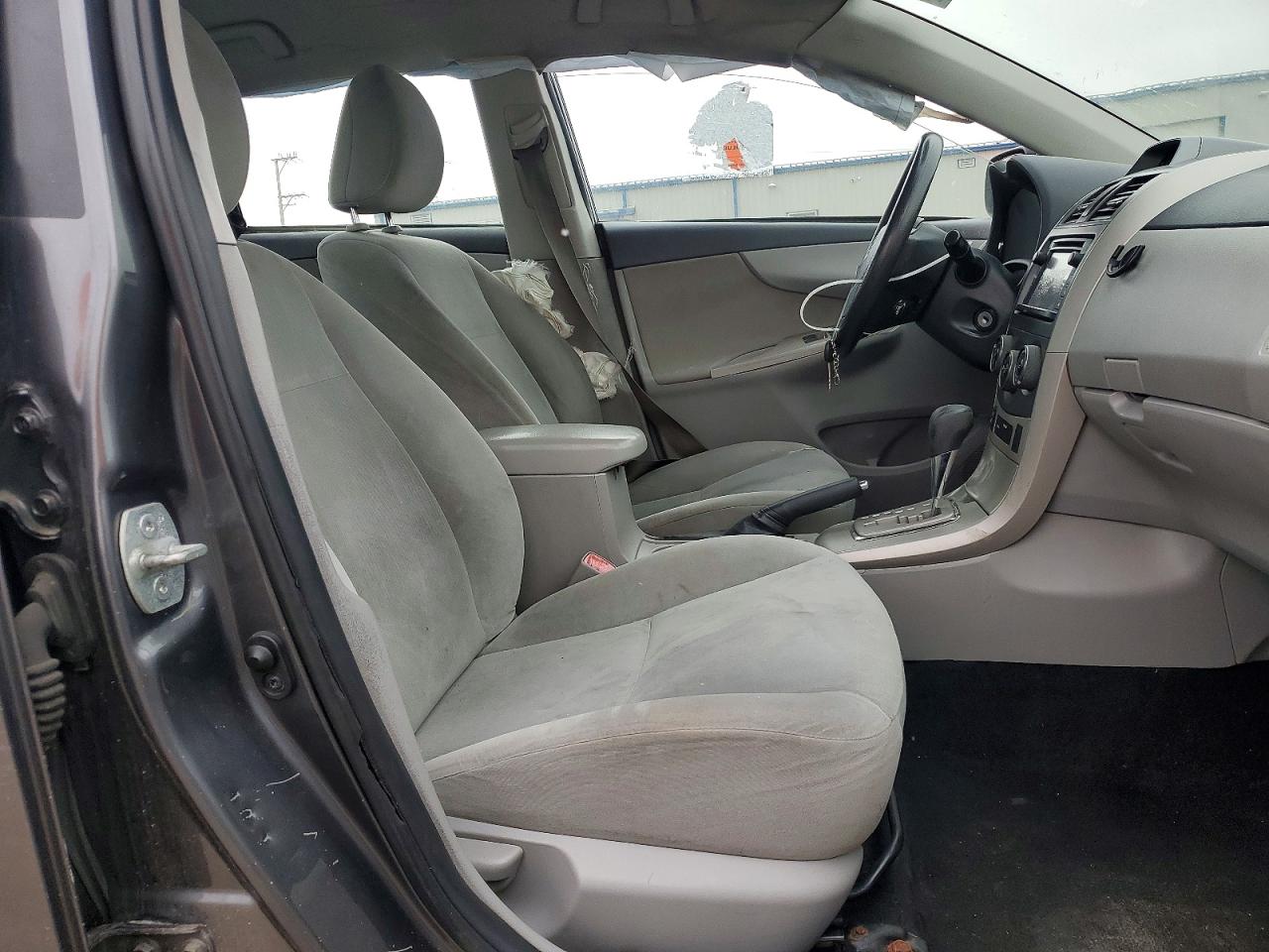 2013 TOYOTA COROLLA BASE photo 13