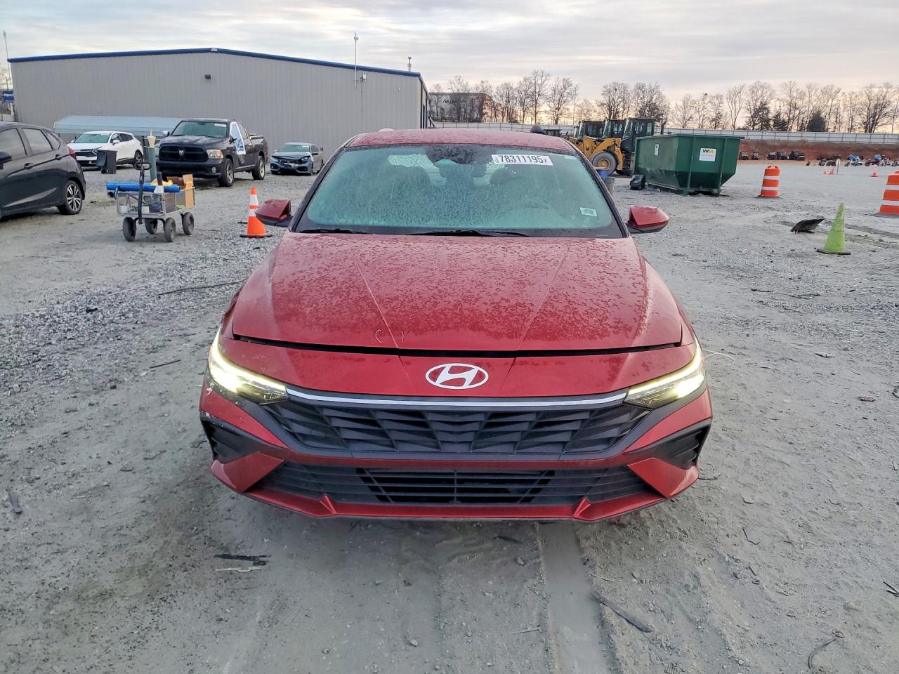 2024 HYUNDAI ELANTRA photo 5